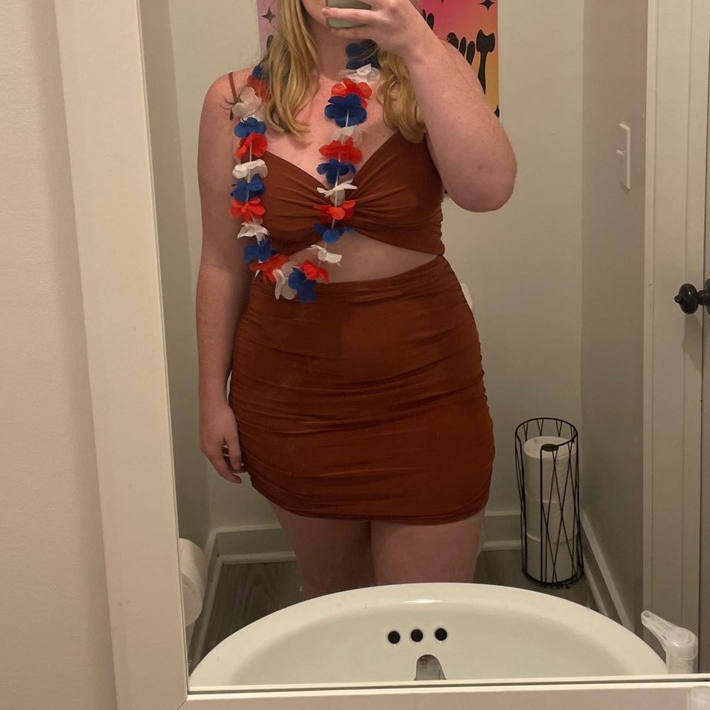 ruched and ready cutout mini dress - Picture 2 of 2